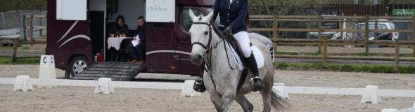 Concours de dressage au Domaine Équestre du Château d'Hem.